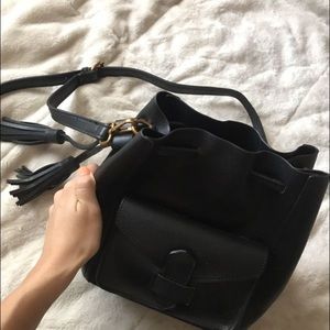 Black bucket bag